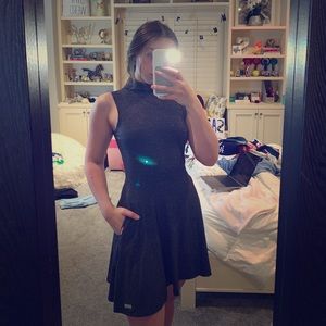 Superdry Dress Turtleneck with Pockets